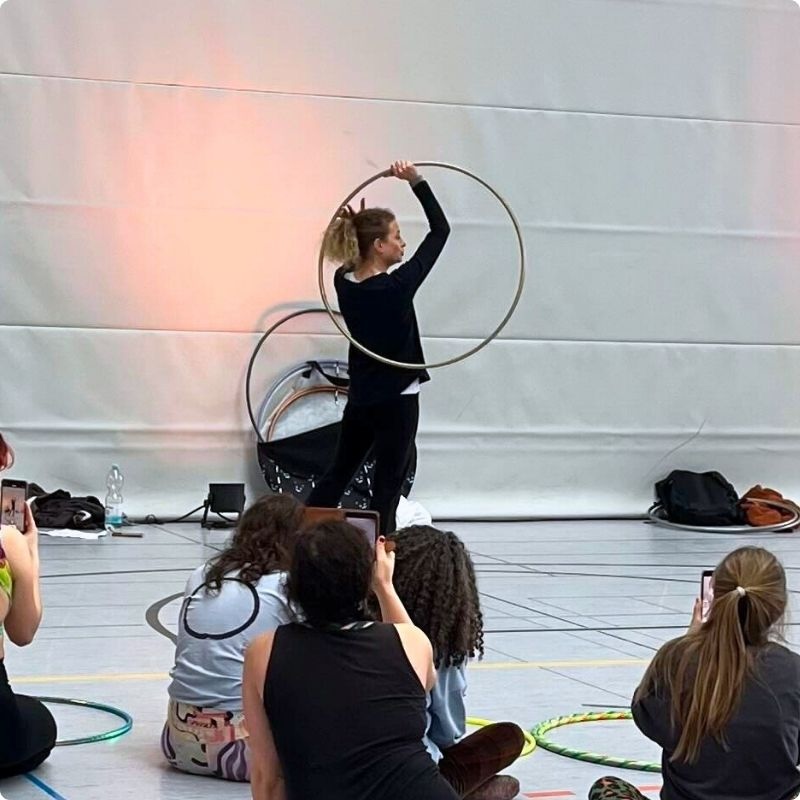 Hoopdance Workshop "Level up your Hoopdance - mehr Tricks, mehr Flow, mehr Ausdruck" (11.04.26)